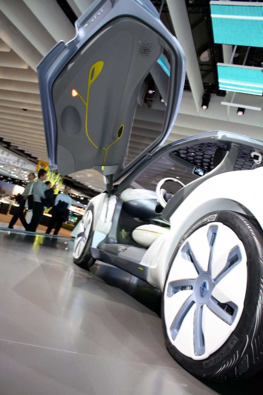  Renault ZOE Z.E. Concept 2009 года  (фото 53 из 95)